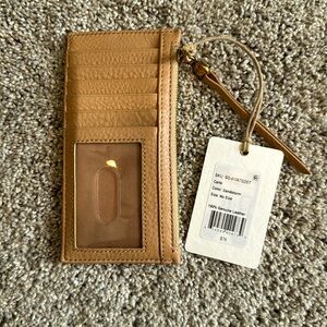Preowned Hobo Carte card case in Sandstorm